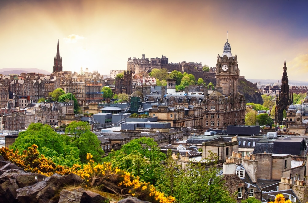 Edinburgh – Škotski grad duhova, dvoraca i književnosti