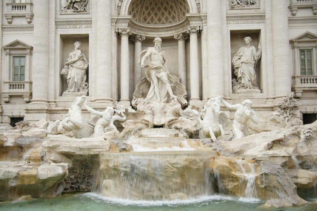 fontana di trevi u rimu