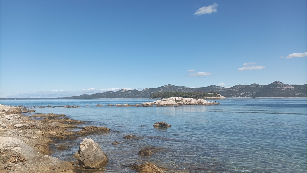 Iž – Otok između dva svijeta